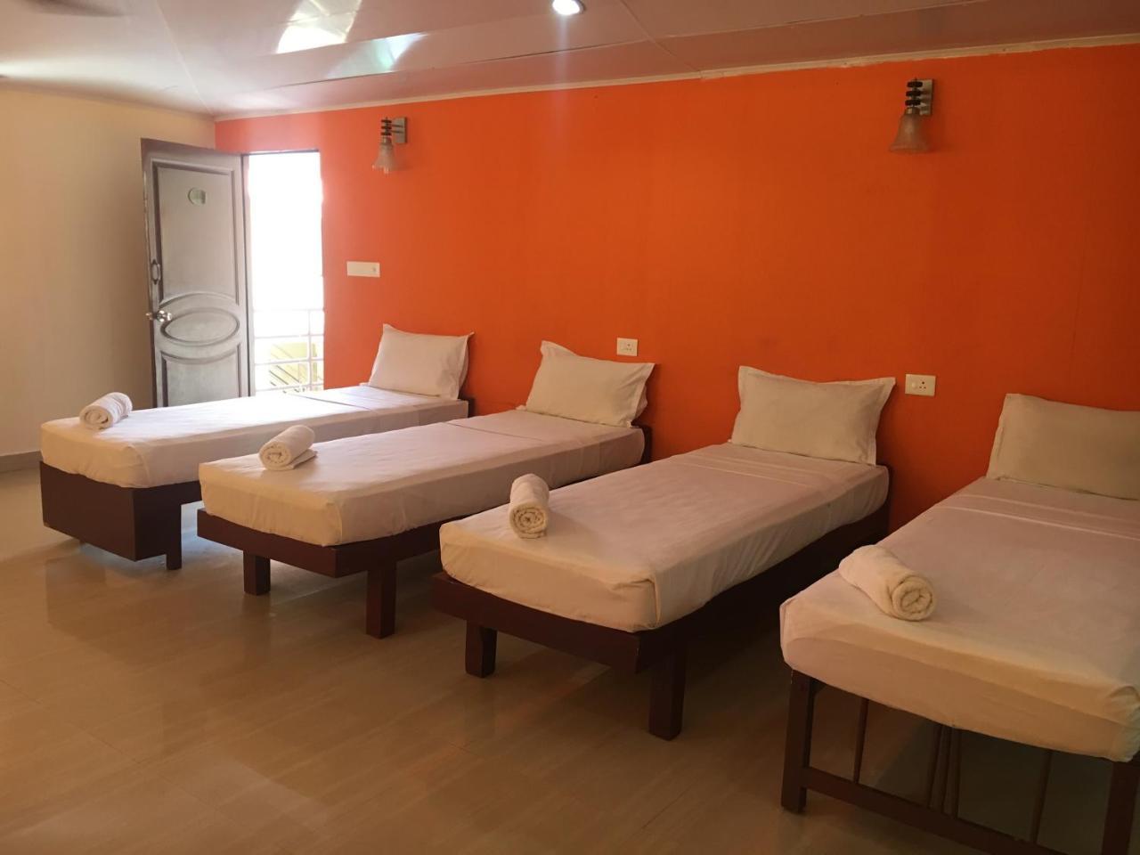 นิว โควาลัม บีช โฮเต็ล Hotel โกวาลัม ภายนอก รูปภาพ